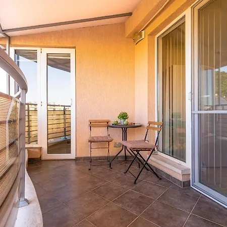 1bd Next To Medical By Flat Mаnager דירה *